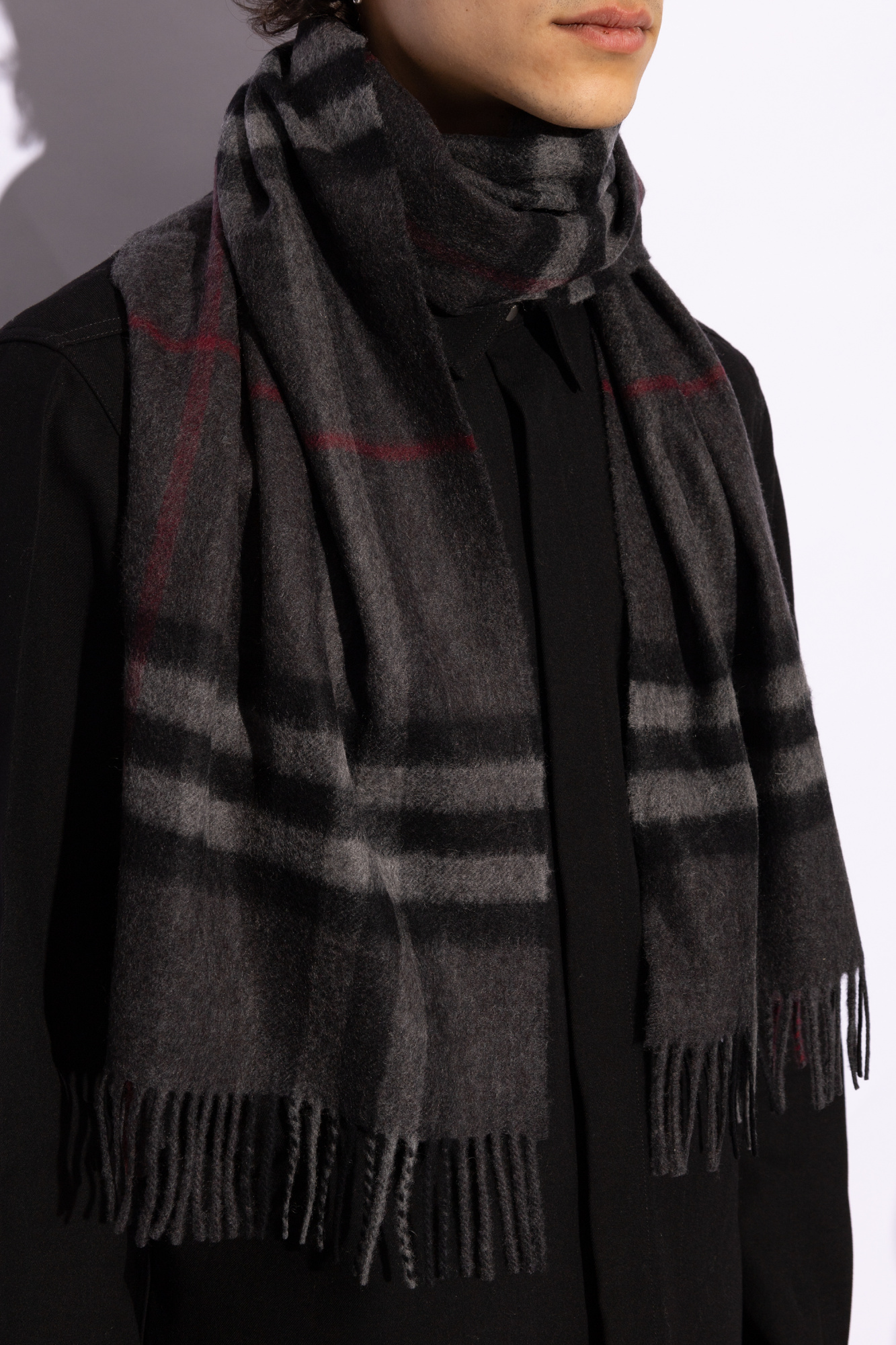 Burberry men's giant cashmere scarf online